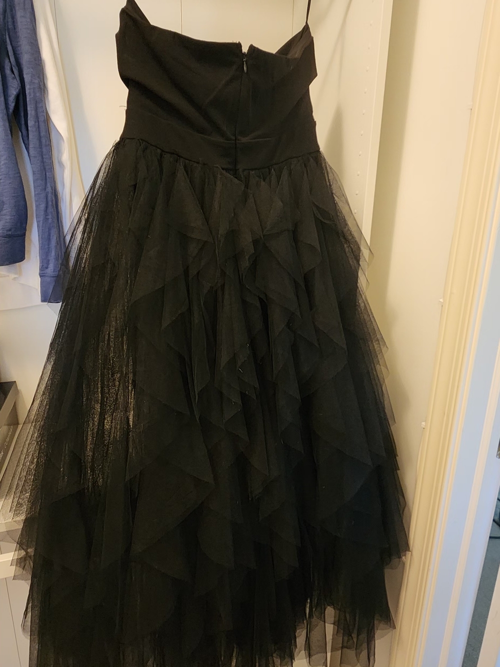 Elegant Strapless Black Tulle Cocktail Dress - Picture 3 of 5